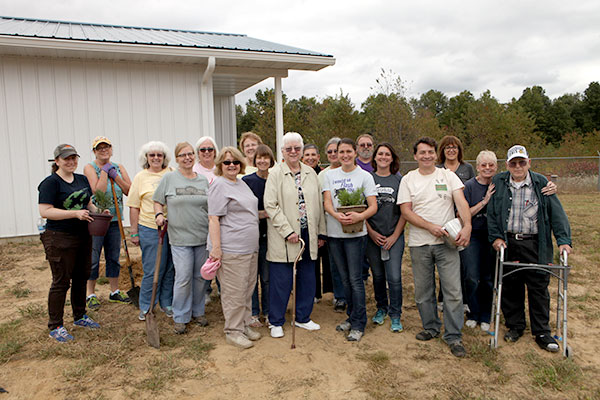 Contribute to Peaceable Primate Sanctuary